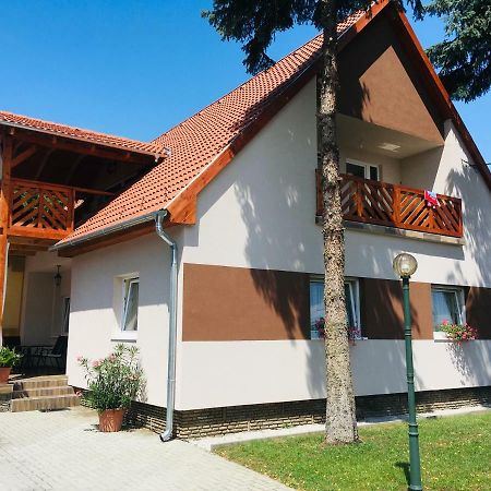 Hanna Apartman Apartment Balatonlelle Luaran gambar
