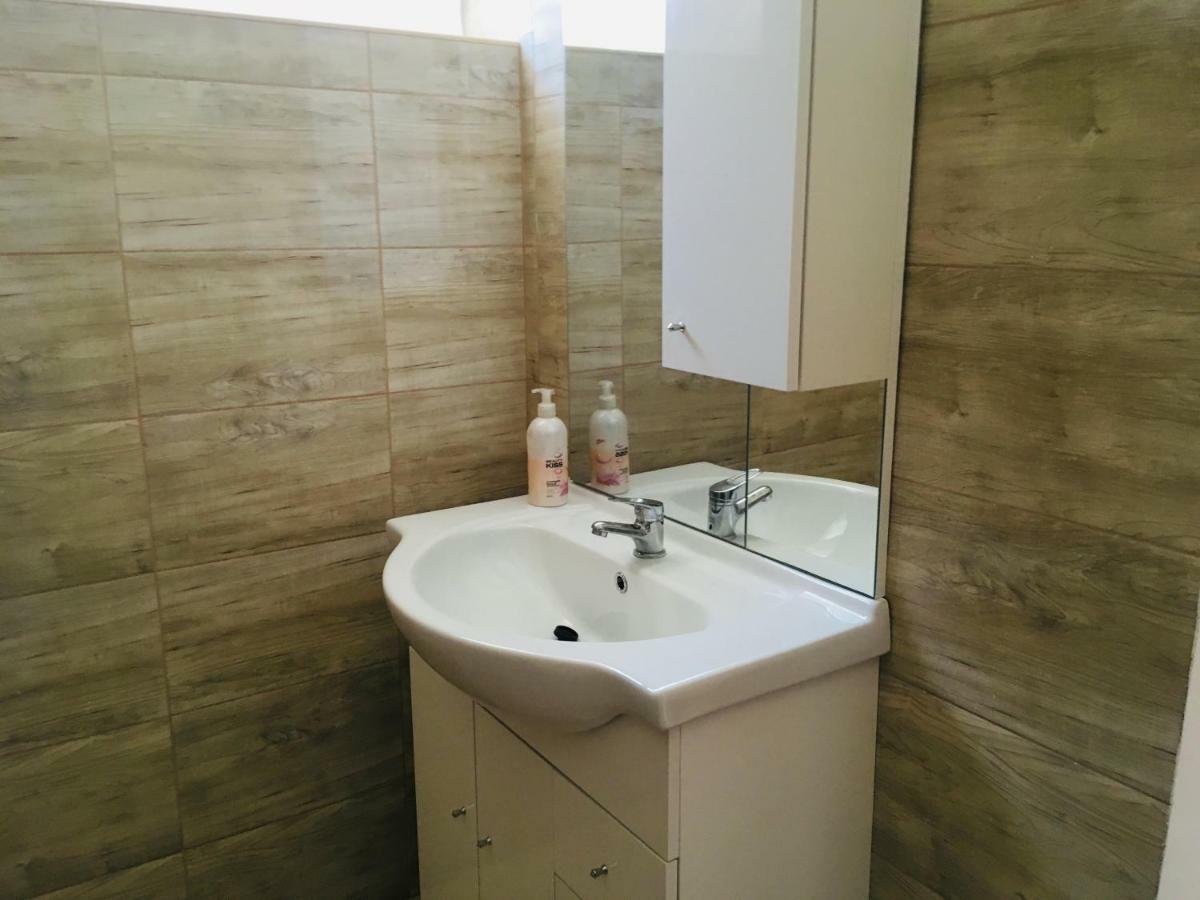 Hanna Apartman Apartment Balatonlelle Luaran gambar